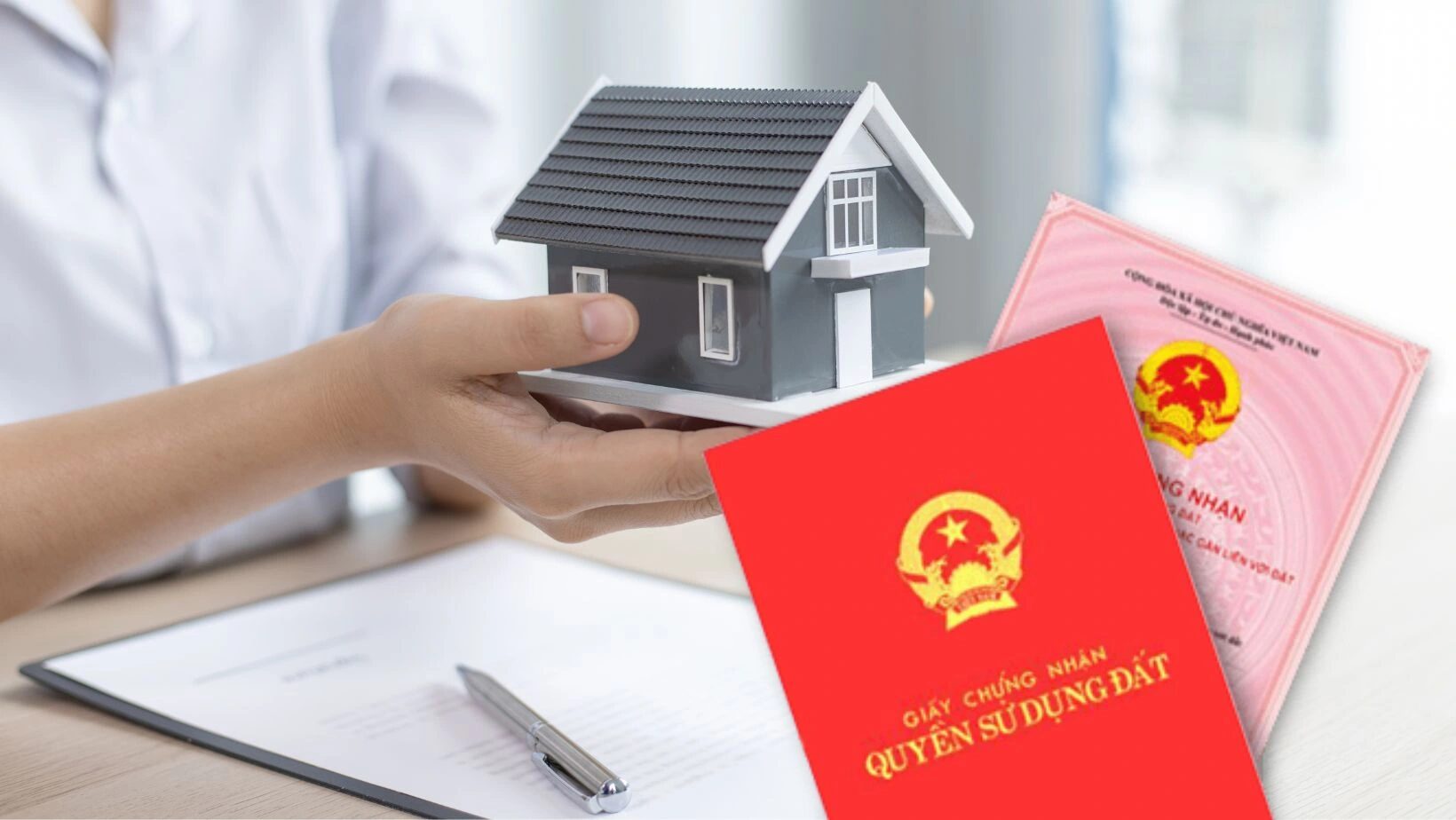 Từ những thay đổi trong thuế nhà đất 2025, bạn sẽ được miễn giảm một số loại thuế liên quan đến bất động sản - Ảnh: CafeF